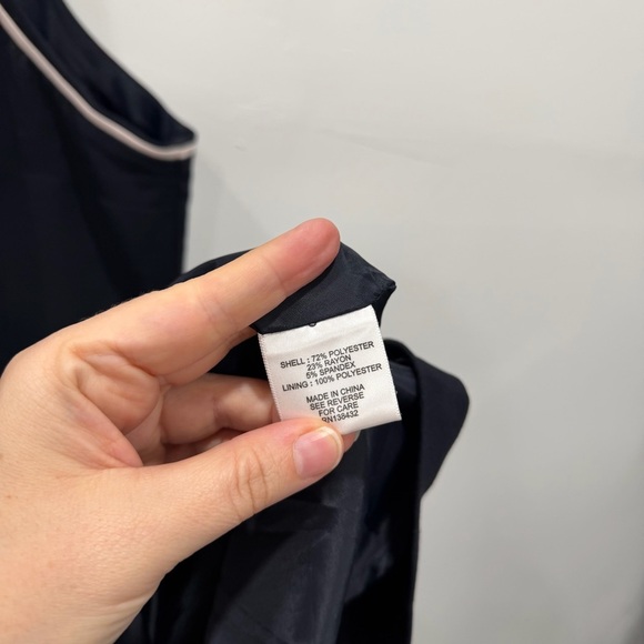 ModCloth Roving Reporter Navy Dress Piping Detail Pockets Size 4X - Picture 5 of 7